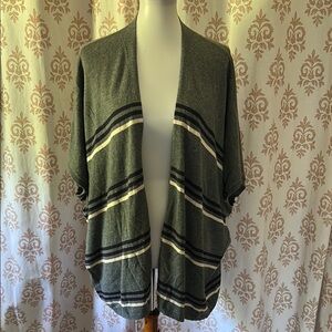 Eddie Bauer Striped Gray sleeveless open cardigan Sweater M